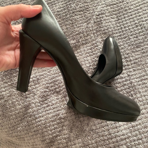 MaxMara heels wore them once - Picture 4 of 4